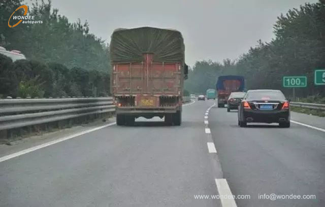 turn signal (1) Tourner le signal (1)