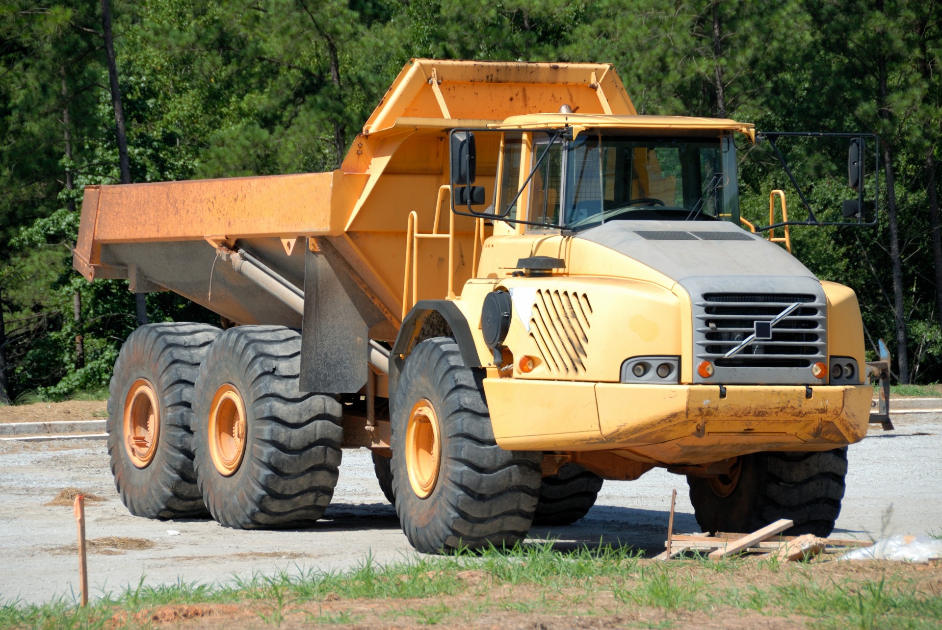 What is a Dump Truck? Qu'est-ce qu'un camion-benne?