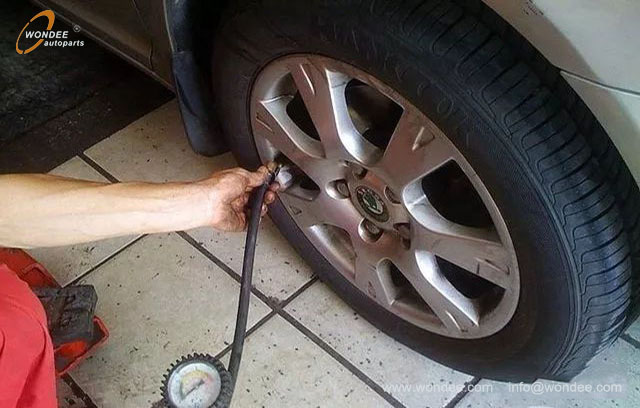 deviates (4) Deviates (4)