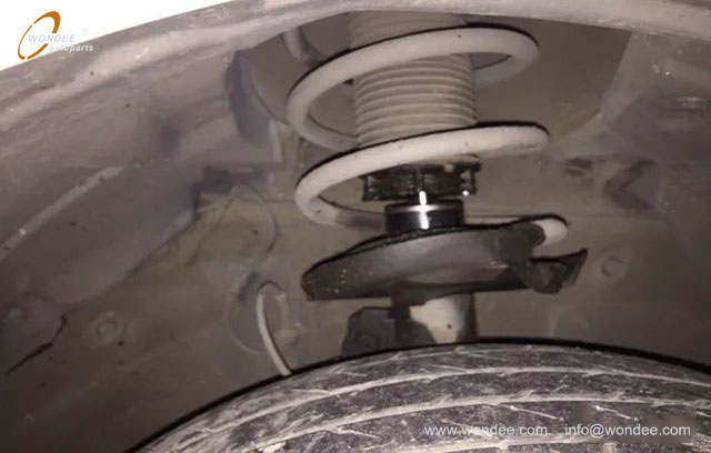 Auto chassis divergent (4) Châssis automatique Divergent (4)