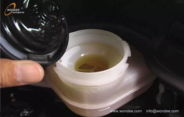 liquide de frein (2)