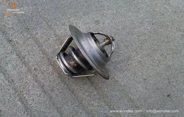 Air chaud dans une voiture (3)