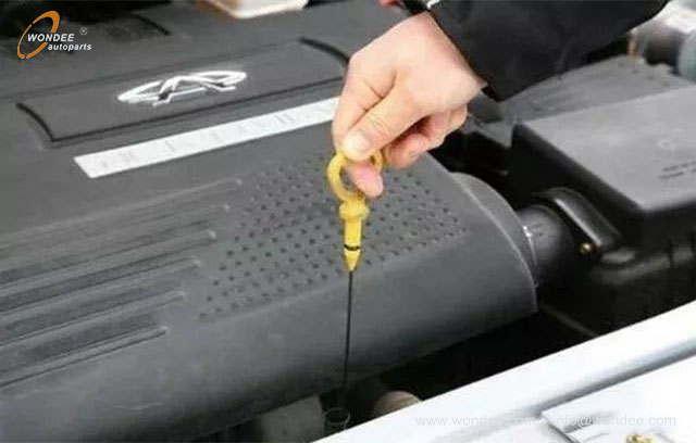 engine oil (4) Huile moteur (4)