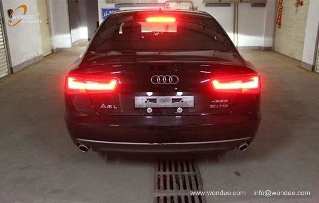 Car checking (4) Vérification de la voiture (4)