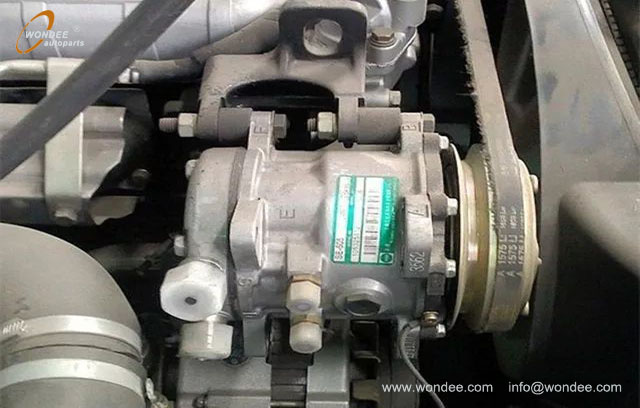 Air conditioning noise (4) Bruit de climatisation (4)