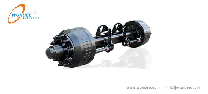 Intboard brake drum axle for a semi-trailer Essieu de tambour de frein intérieur pour une semi-remorque