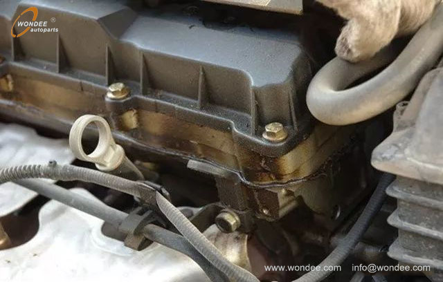 Le moteur fuit l'huile (1)