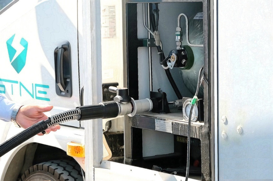 Nouveau camion d'énergie2